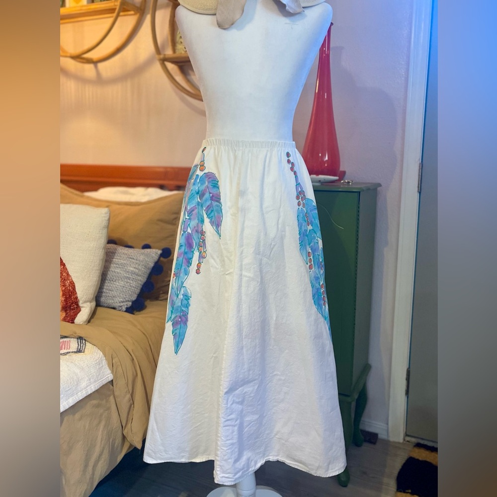 🎨Vintage One-of-a-Kind Sunbelt Maxi Skirt with Hand Painted Blue Feather Design - Picture 4 of 8